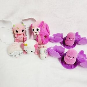 Bundle of 8 interactive toys, live pets, fingerlings